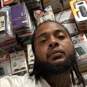 Meet your Posher, Troy